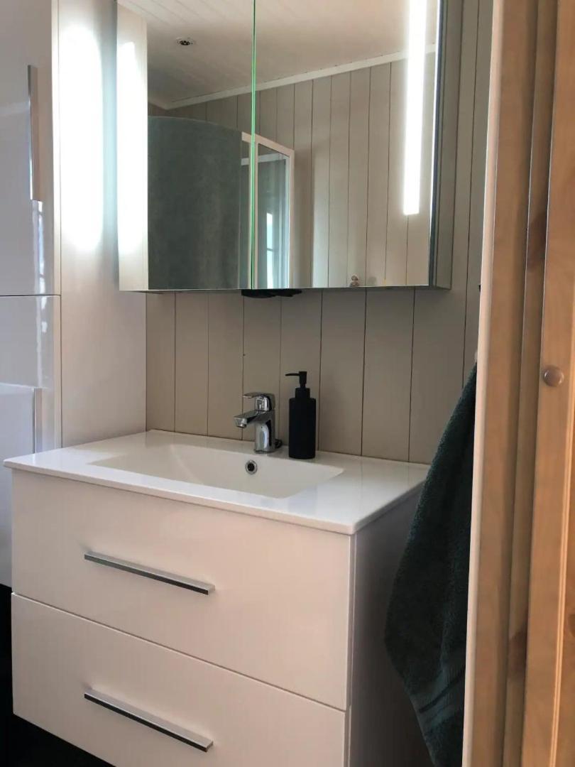 Valberg High Quality Seaview Cabin 外观 照片